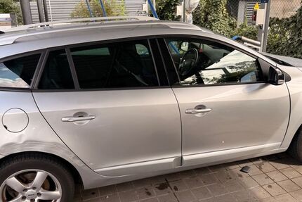 Renault Megane 121.510 km 4.900 &euro; München 80689
