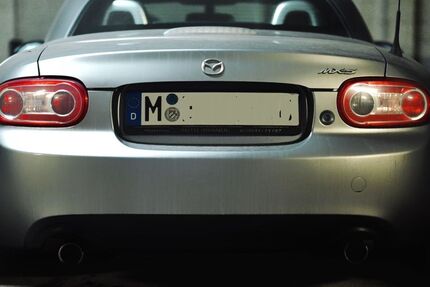 Mazda MX-5 129.400 km 12.290 &euro; München 81369