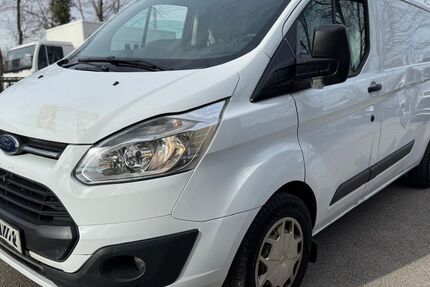 Ford Transit Custom 158.000 km 8.900 &euro; München 81375