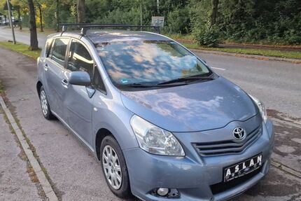 Toyota Verso 190.000 km 2.999 € MÜNCHEN 80995