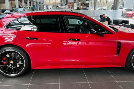 Porsche Panamera 52.000 km 79.900 &euro; München 81825