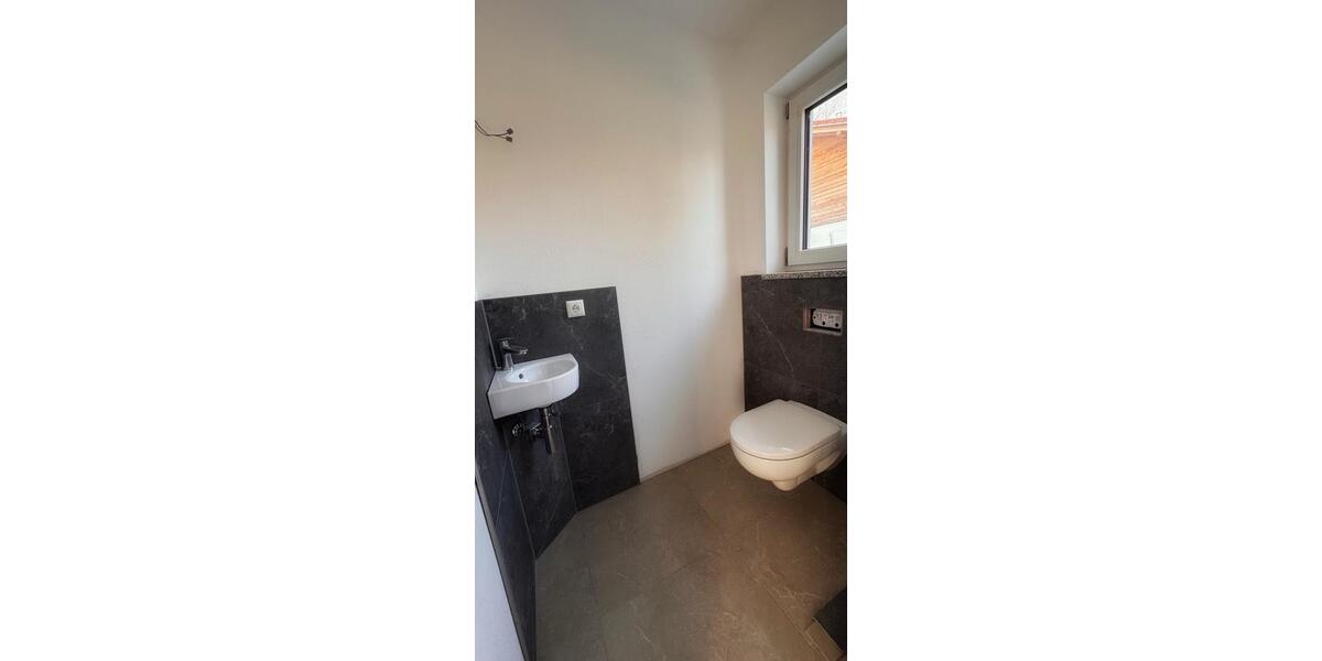 Doppelhaushälfte Wolfratshausen - 5 Zimmer, 164 m&sup2;, 2.990&euro; | Angebot:25349862