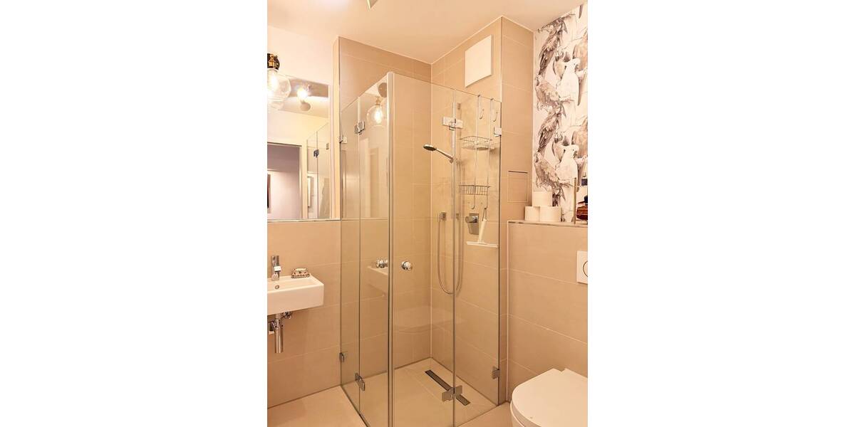 Etagenwohnung München Bogenhausen - 3 Zimmer, 81 m&sup2;, 3.040&euro; | Angebot:26420190
