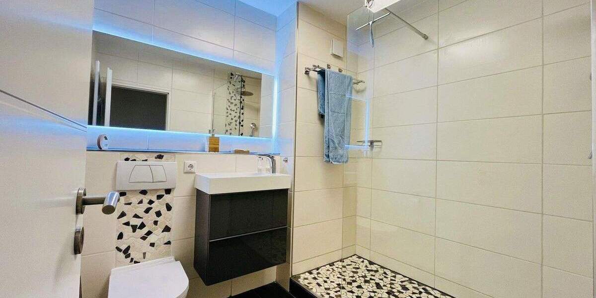 Etagenwohnung Gilching Neugilching - 2 Zimmer, 105 m&sup2;, 2.100&euro; | Angebot:25716941