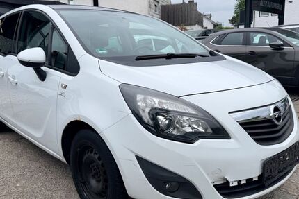Opel Meriva 142.000 km 1.699 &euro; München 81825