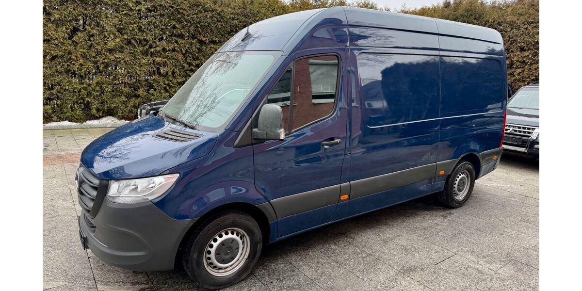Mercedes-Benz Sprinter 150.000 km 15.980 &euro; München 81827
