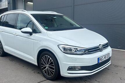 VW Touran 157.000 km 15.800 &euro; München 81548