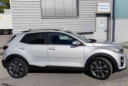 Kia Stonic 99.000 km 11.999 € München 81673