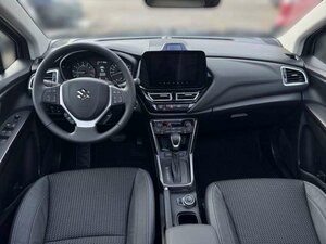 Suzuki SX4 S-Cross S-CROSS 1.5 COMF.+ALLGRIP AGS 5.228 km 29.990 &euro; Höhenkirchen-Siegertsbrun 85635
