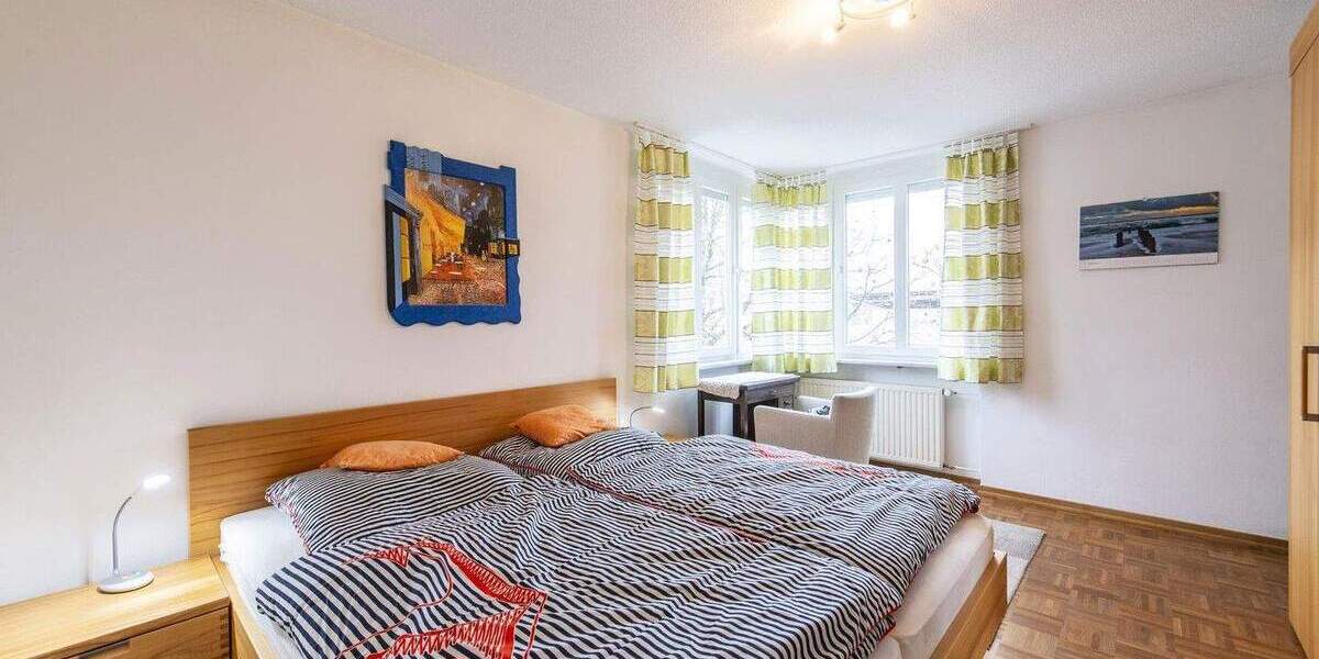 Sofort verfügbar! - Schöne, helle 2-Zimmer-Wohnung mit Tageslichtbad und Balkon sowie Tiefgarage 2 zimmer