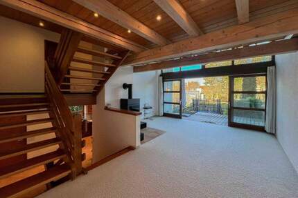 Maximale Privatsphäre! Ruhig gelegenes Architektenhaus mit 2 Wohneinheiten inkl. Fußbodenheizung! 8 zimmer