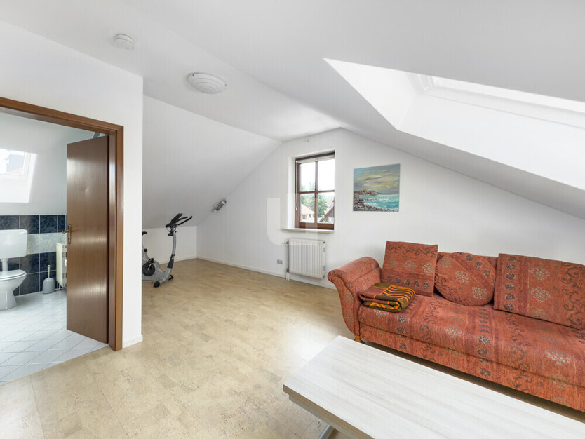 WINDISCH ImmobilieN - DHH mit großem, sonnigen Garten in ruhiger Lage von Puchheim