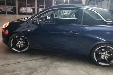 Opel Adam 162.500 km 6.200 &euro; München 81249