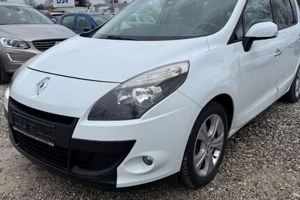 Renault Scenic 137.000 km 2.990 &euro; München 81829