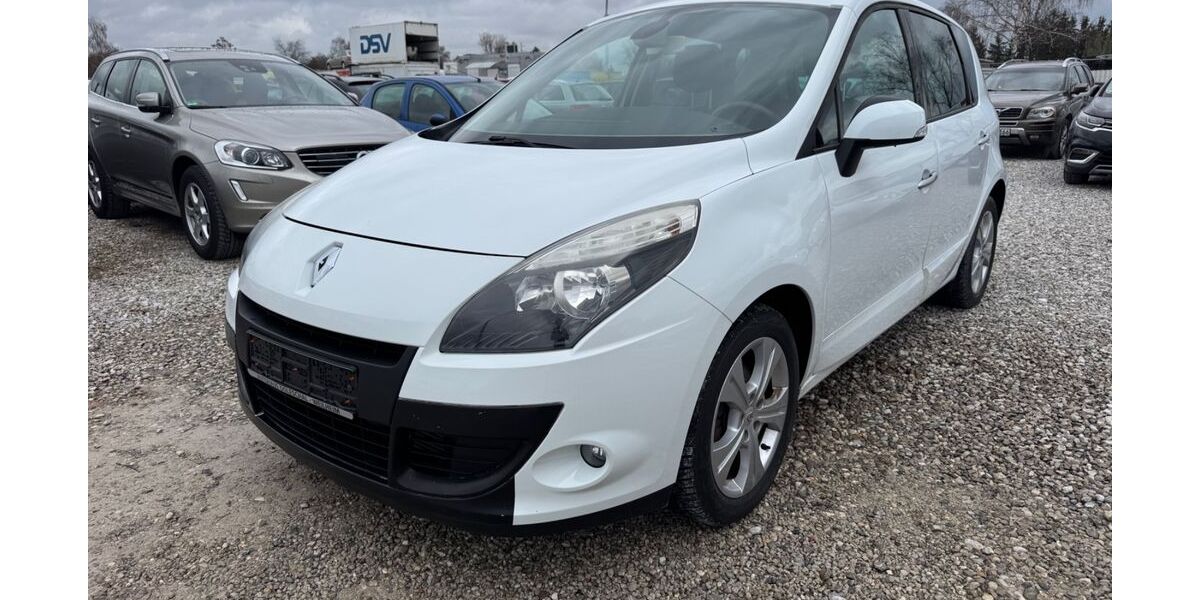 Renault Scenic 137.000 km 2.990 &euro; München 81829