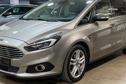 Ford S-Max 147.037 km 12.399 &euro; München 81677