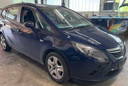 Opel Zafira 253.000 km 2.990 &euro; München 80686