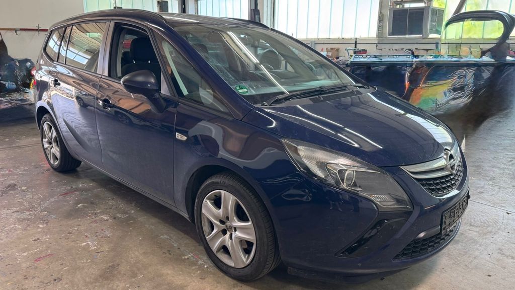 Opel Zafira 253.000 km 2.990 &euro; München 80686