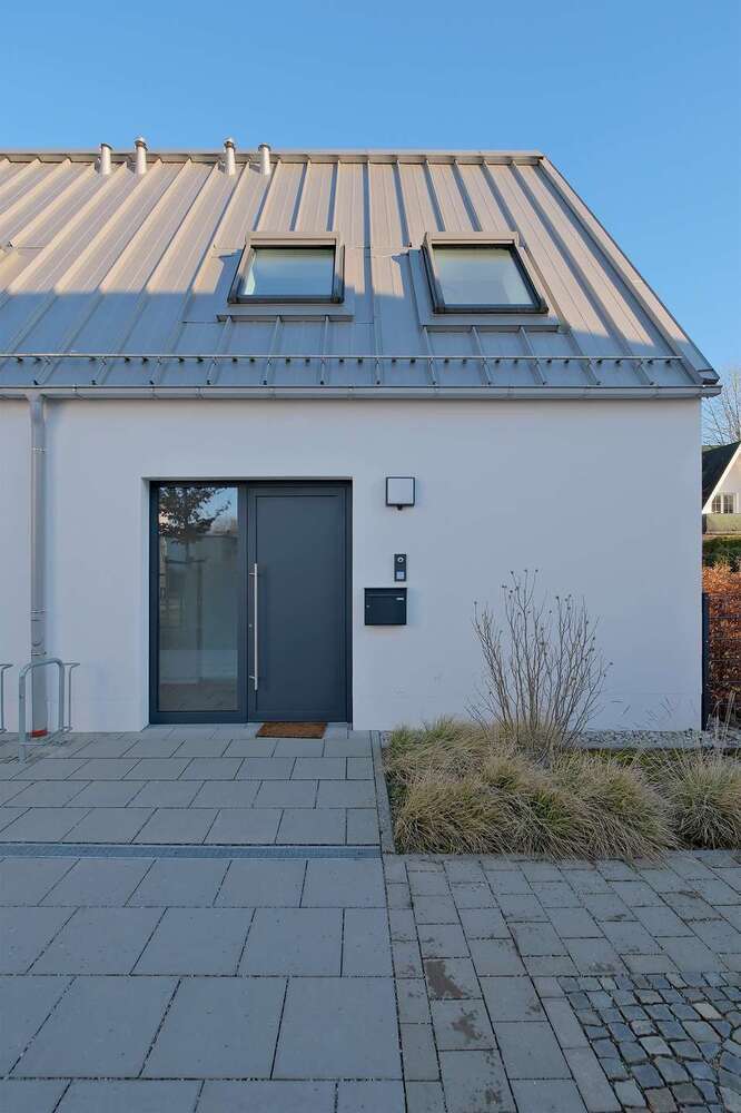 Haus zum Mieten in Grünwald 3.730 € 138 m²