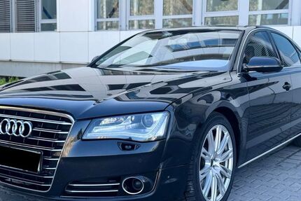 Audi A8 286.000 km 11.490 &euro; Feldkirchen 85622