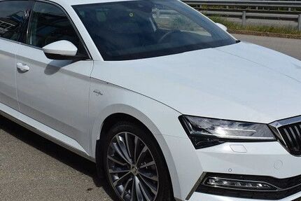 Skoda Superb 41.800 km 42.840 &euro; Unterschleissheim 85716