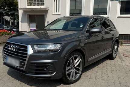 Audi Q7 183.000 km 28.200 € Germering 82110