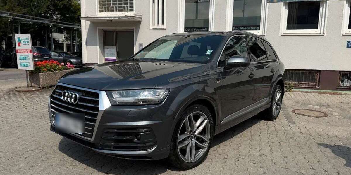 Audi Q7 183.000 km 28.200 &euro; Germering 82110