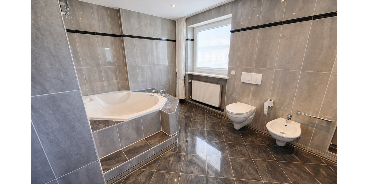 Einfamilienhaus Dachau - 6 Zimmer, 195 m&sup2;, 1.550.000&euro; | Angebot:25814243