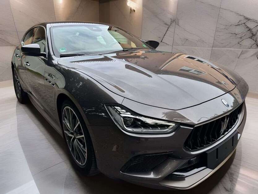 Maserati Ghibli 32.320 km 57.600 € Puchheim 82178