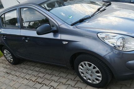 Hyundai i20 97.700 km 2.499 &euro; Wolfratshausen 82515