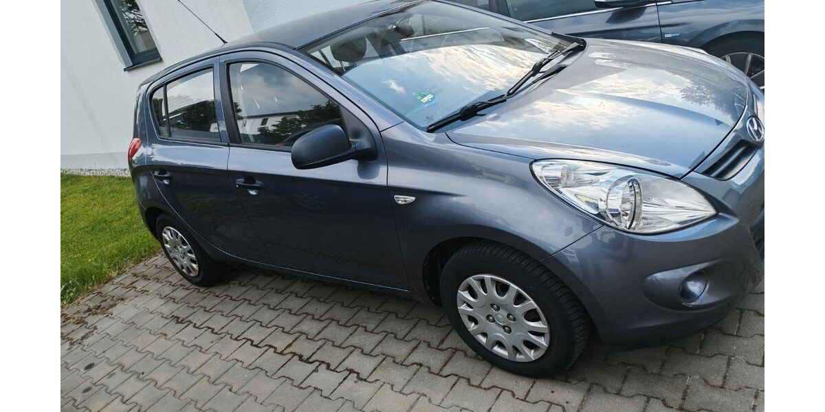 Hyundai i20 97.700 km 2.499 &euro; Wolfratshausen 82515