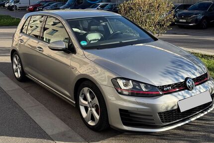VW Golf 136.200 km 14.500 &euro; München 81379
