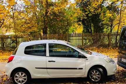 Renault Clio 36.150 km 4.700 &euro; München 80637