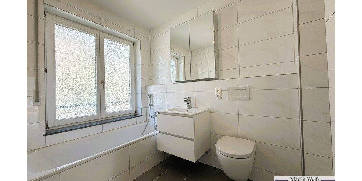 Reihenendhaus München Thalk.Obersendl.-Forsten-Fürstenr.-Solln - 5 Zimmer, 125 m&sup2;, 2.795&euro; | Angebot:25986381