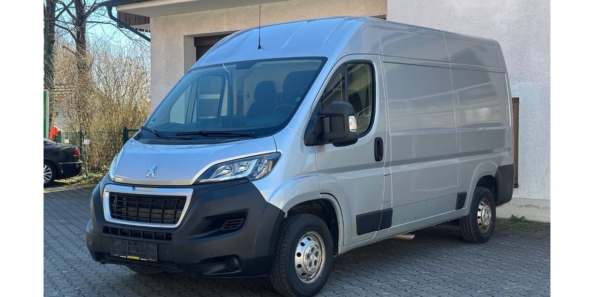 Peugeot Boxer 132.100 km 11.900 &euro; München 80995