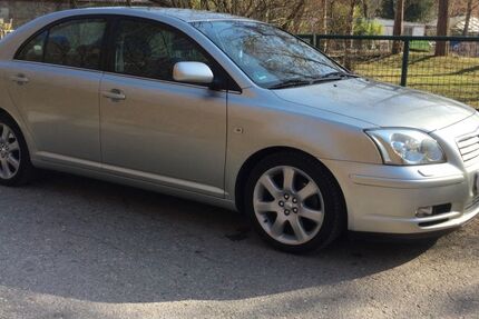 Toyota Avensis 131.800 km 5.100 &euro; München 80993