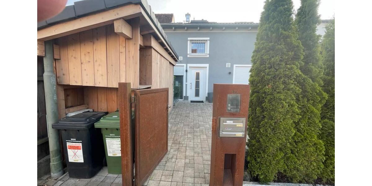 Erdgeschoßwohnung Markt Schwaben - 1 Zimmer, 25 m&sup2;, 870&euro; | Angebot:23368731