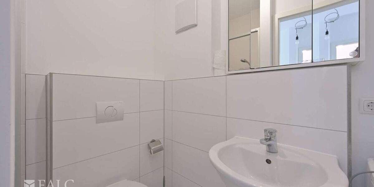 Reihenmittelhaus München Feldmoching-Hasenbergl - 6 Zimmer, 141 m&sup2;, 948.000&euro; | Angebot:25779313