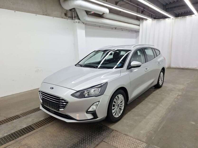 Ford Focus 50.244 km 15.500 € Grünwald 82031