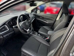 Suzuki SX4 S-Cross S-CROSS 1.5 COMF.+ALLGRIP AGS 5.228 km 29.990 &euro; Höhenkirchen-Siegertsbrun 85635