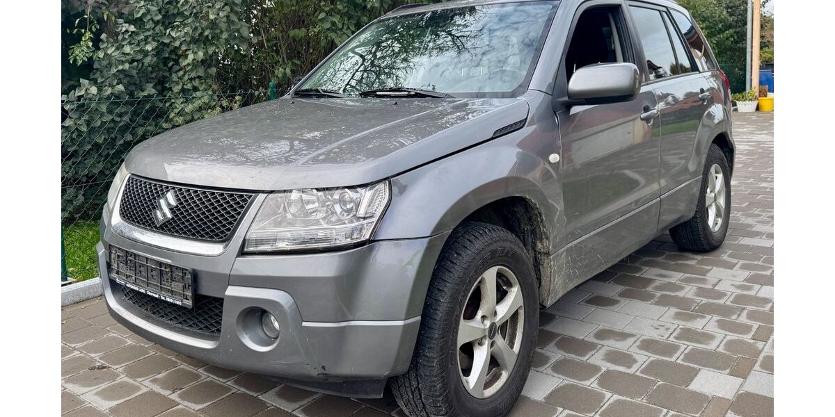 Suzuki Grand Vitara 269.000 km 2.190 &euro; München 81827