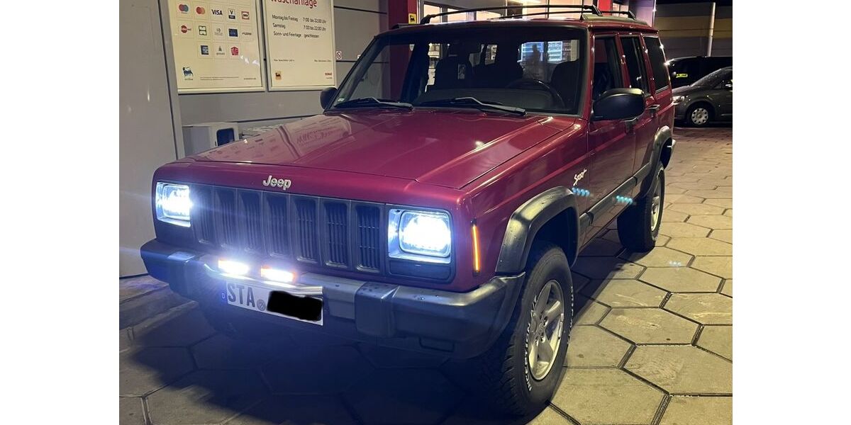 Jeep Cherokee 129.548 km 26.800 &euro; Gauting 82131
