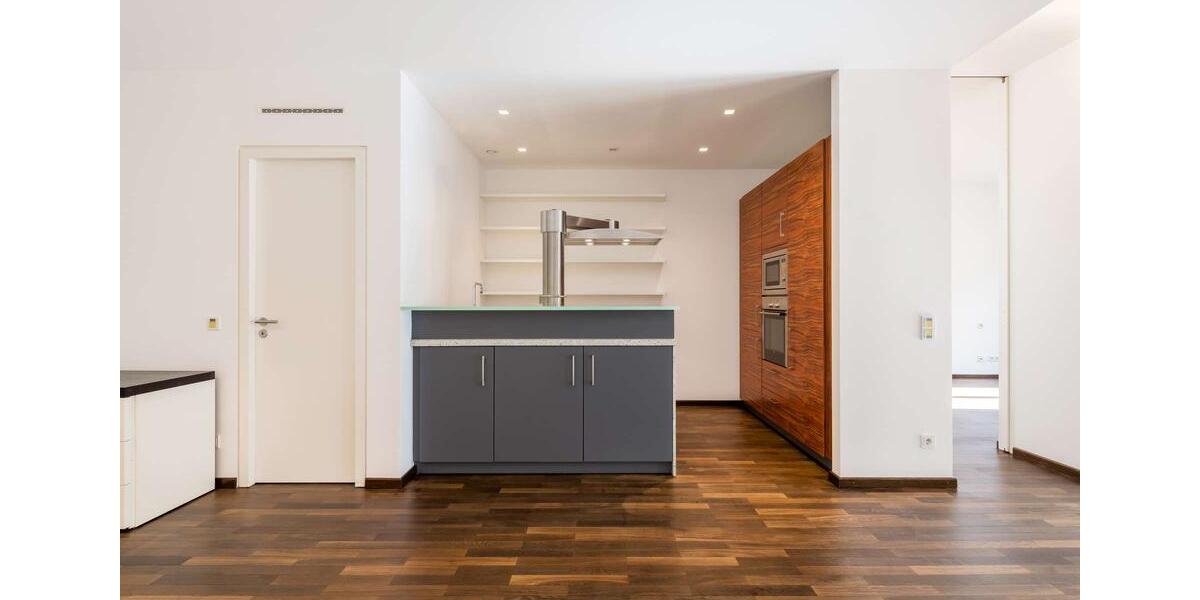 Erdgeschoßwohnung München Altstadt-Lehel - 3 Zimmer, 137 m&sup2;, 3.990&euro; | Angebot:26649880