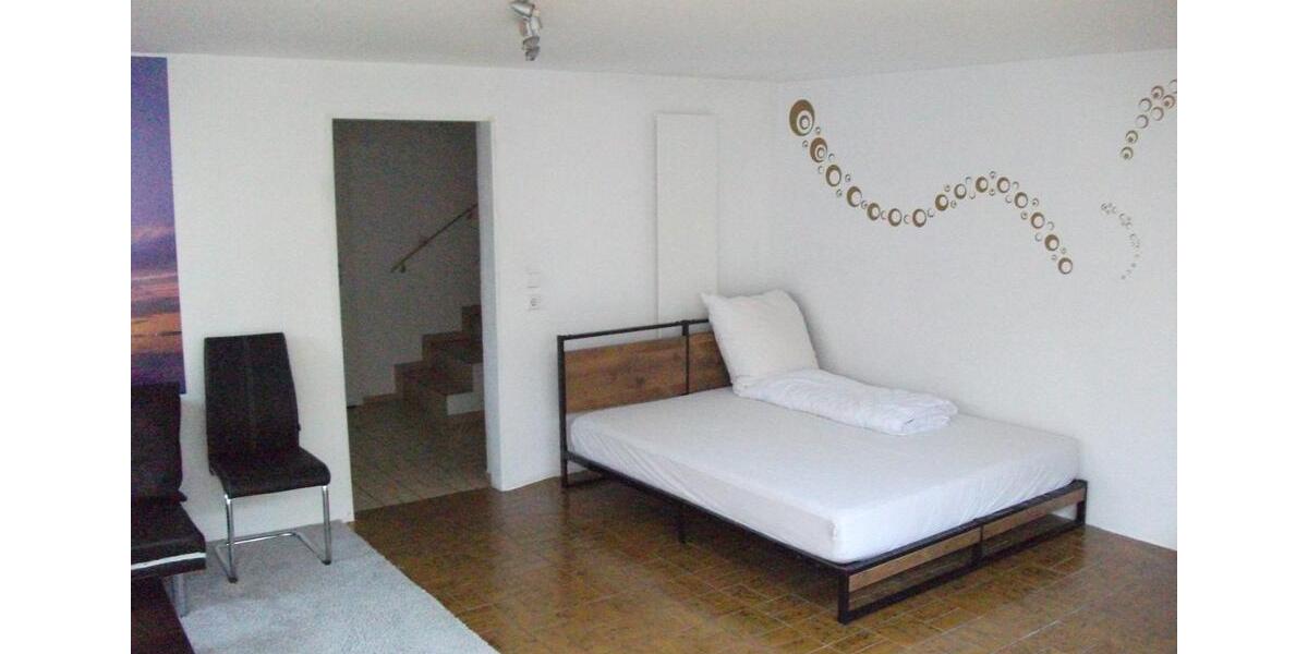 Etagenwohnung Unterhaching - 1 Zimmer, 65 m&sup2;, 1.200&euro; | Angebot:25650955