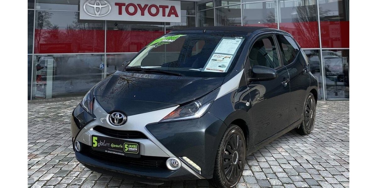 Toyota Aygo (X) 42.997 km 8.490 &euro; München 80687
