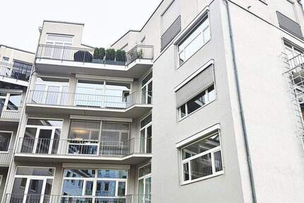 IMMOBILIEN SCHNEIDER - Altstadt - Perfekt geschnittene Büroetage in bester Lage 9 zimmer