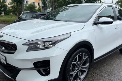 Kia XCeed 67.027 km 16.999 &euro; München 81243