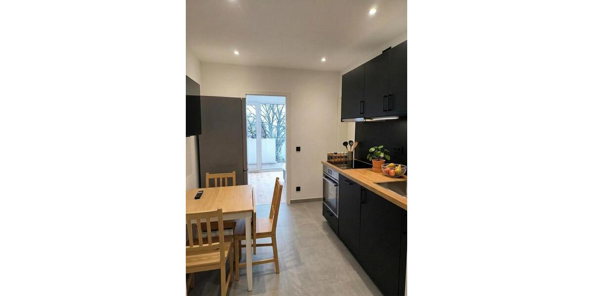Etagenwohnung München Sendling-Westpark - 5 Zimmer, 13 m&sup2;, 715&euro; | Angebot:26641674