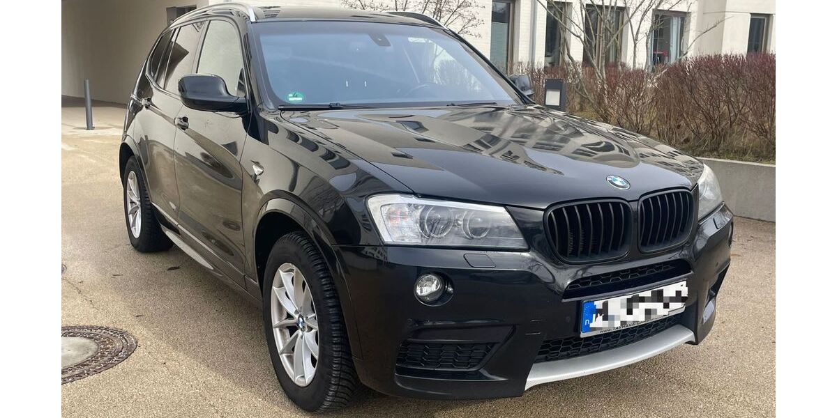 BMW X3 299.000 km 8.890 &euro; München 81677