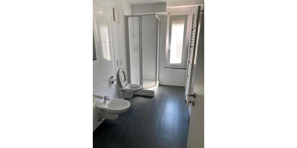 Etagenwohnung Dachau - 4 Zimmer, 100 m&sup2;, 1.300&euro; | Angebot:26398620